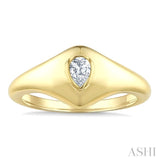 1/5 Ctw Pear Cut Diamond Fashion Signet Ring in 10K Yellow Gold