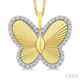 1/4 Ctw Fluted Texture Butterfly Round Cut Diamond Fashion Pendant With Chain in 10K Yellow and White Gold